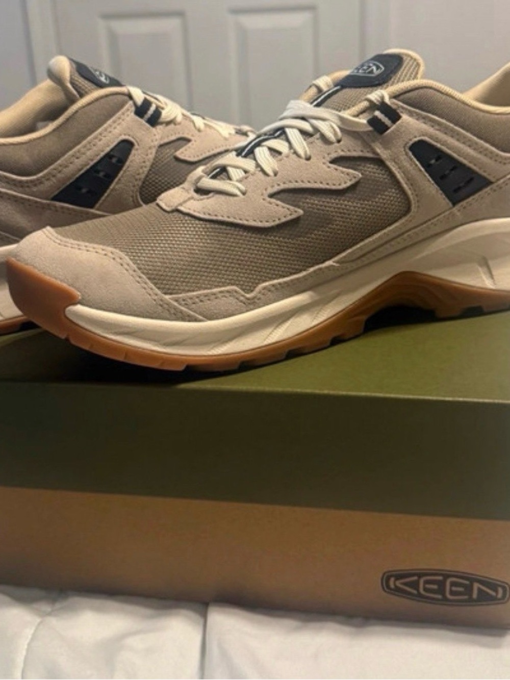 Keen Men's Tan and Gum Low-Top Sneaker